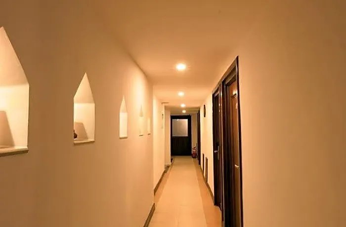 Hotel Gallery Park 3*